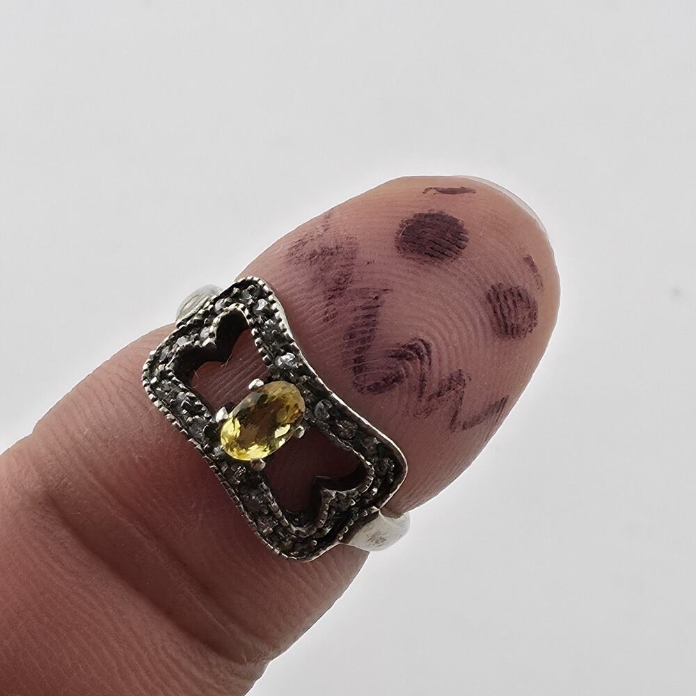 925 Sterling Silver Yellow Stone Open Bow Ring Vintage Gothic Size 6 Jewelry